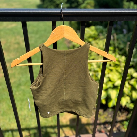 Ladies Old Navy Sports Bra - Olive Green - size XS - NWT - Picture 7 of 9